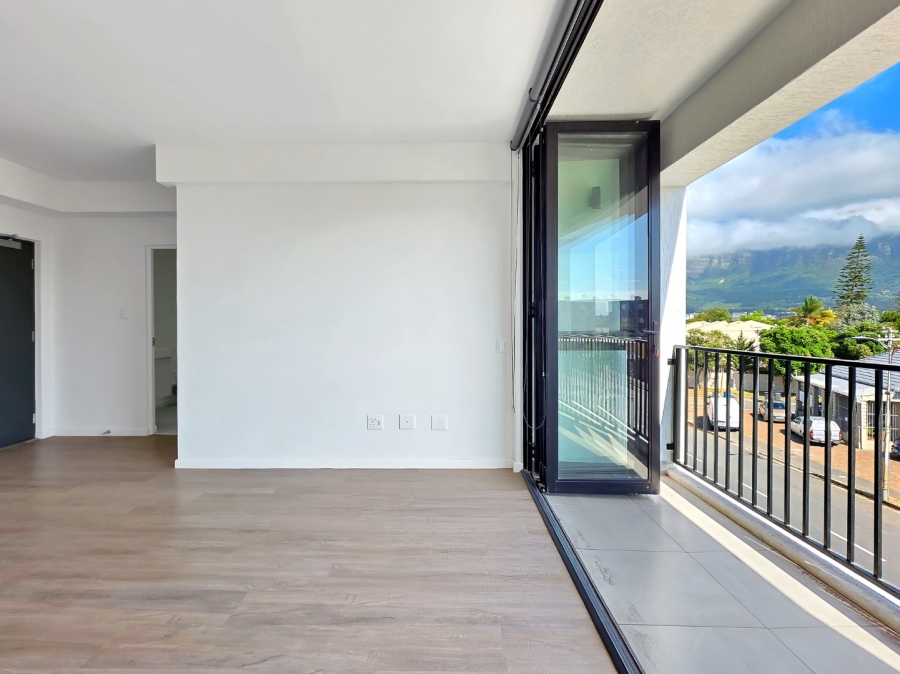 2 Bedroom Property for Sale in Claremont Western Cape